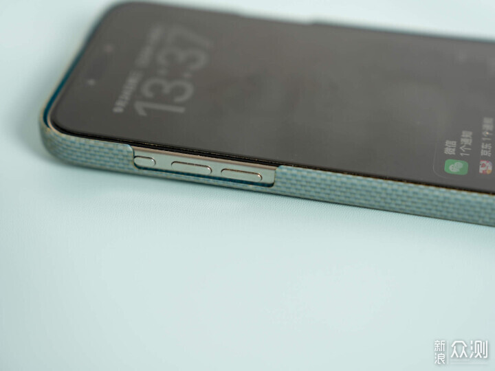 17 Pro Max配上newcloth火星日落殼,絕了_新浪眾測