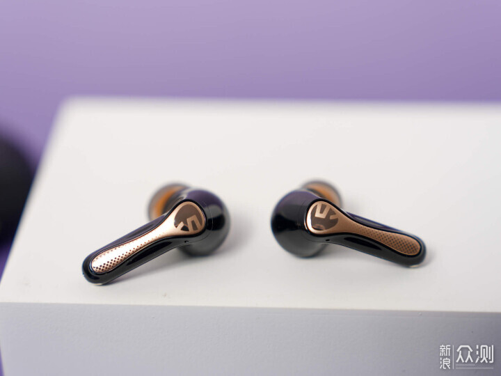 打工黨預算不多的耳機推薦：泥炭Air5 Pro+ _新浪眾測