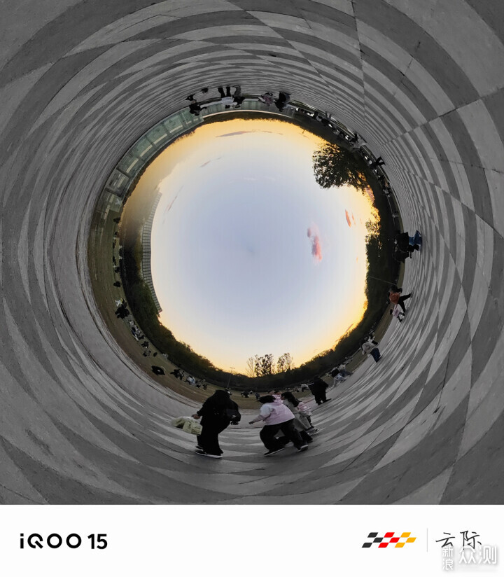 詳談iQOO15手機的拍照功能的強大和樂趣多多_新浪眾測