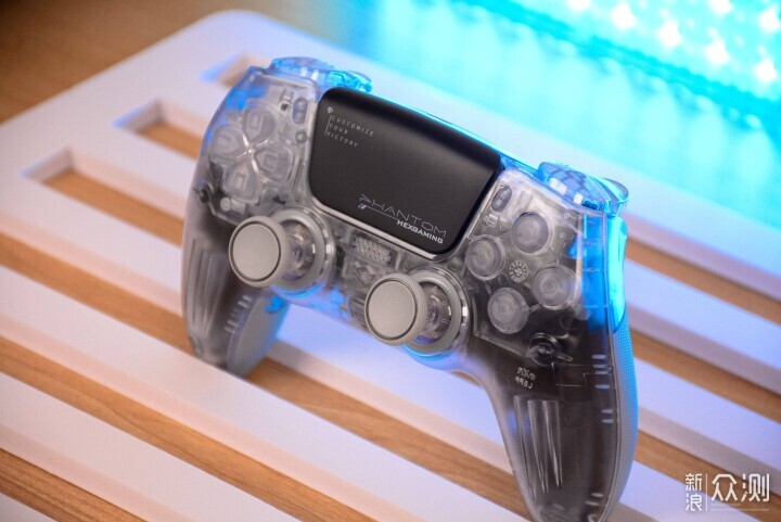 這才是專業玩家的選擇:黑克斯PHANTOM幻刃_新浪眾測