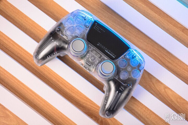 這才是專業玩家的選擇:黑克斯PHANTOM幻刃_新浪眾測