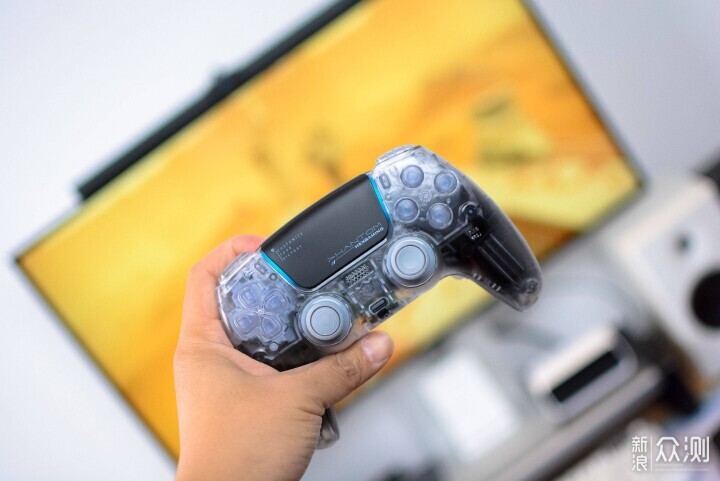 這才是專業玩家的選擇:黑克斯PHANTOM幻刃_新浪眾測