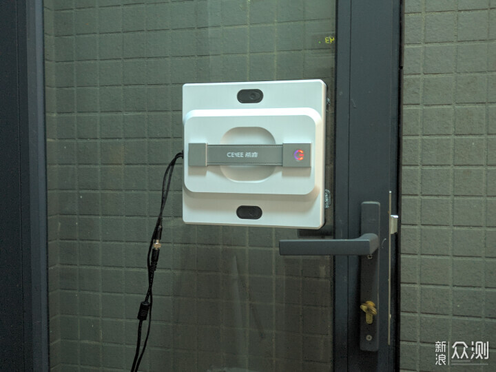 千元內搞定高層擦窗，性能拉滿更能一機多用！_新浪眾測