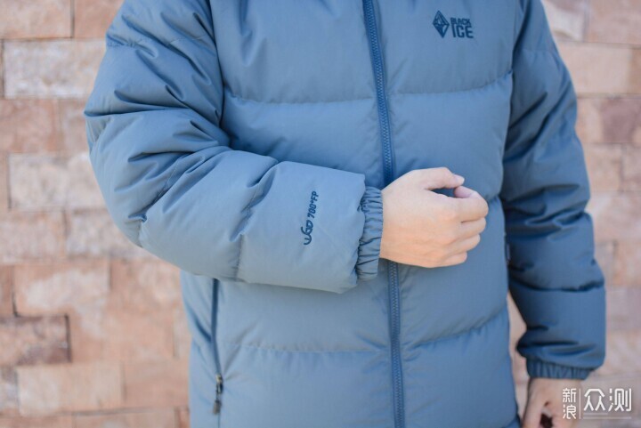 羽絨服天花板:黑冰經典款天樞PLUS鵝絨羽絨服_新浪眾測