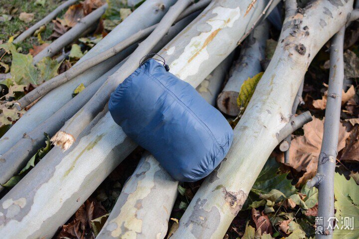 羽絨服天花板:黑冰經典款天樞PLUS鵝絨羽絨服_新浪眾測