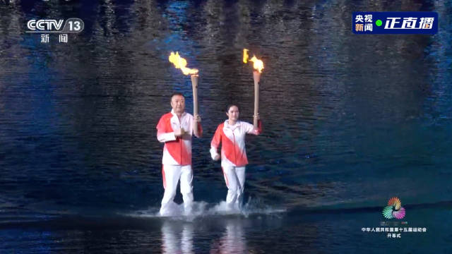 赞！马琳陈若琳第一棒