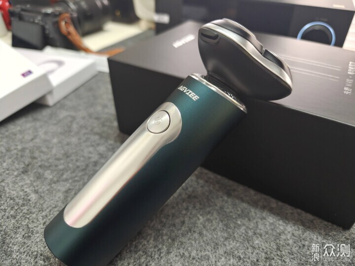 未野MAX剃鬚刀：23000高轉速，千元級享受！_新浪眾測