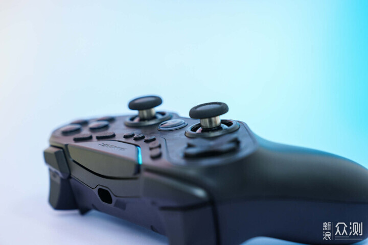 為了那句“小孩依舊”,我入手了這款冠軍手柄_新浪眾測