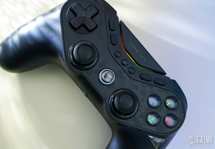 為了那句“小孩依舊”,我入手了這款冠軍手柄_新浪眾測