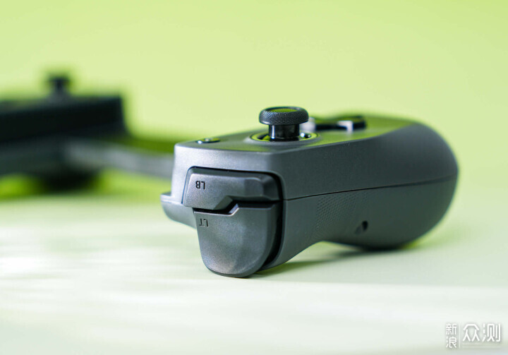 為了那句“小孩依舊”,我入手了這款冠軍手柄_新浪眾測