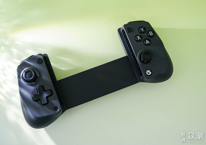 為了那句“小孩依舊”,我入手了這款冠軍手柄_新浪眾測