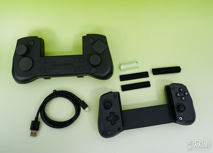 為了那句“小孩依舊”,我入手了這款冠軍手柄_新浪眾測