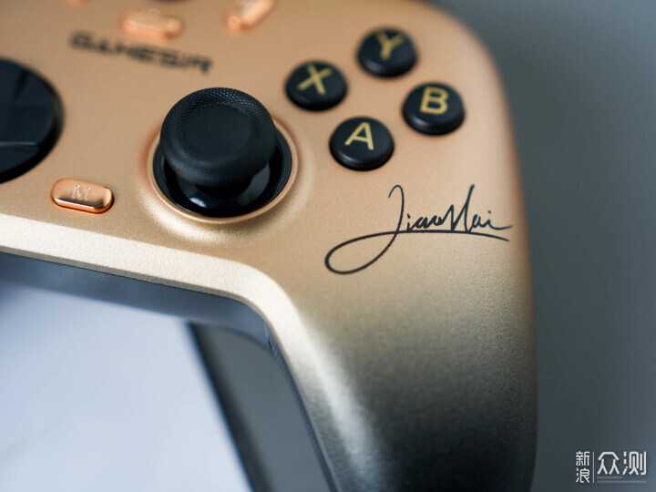 為了那句“小孩依舊”,我入手了這款冠軍手柄_新浪眾測