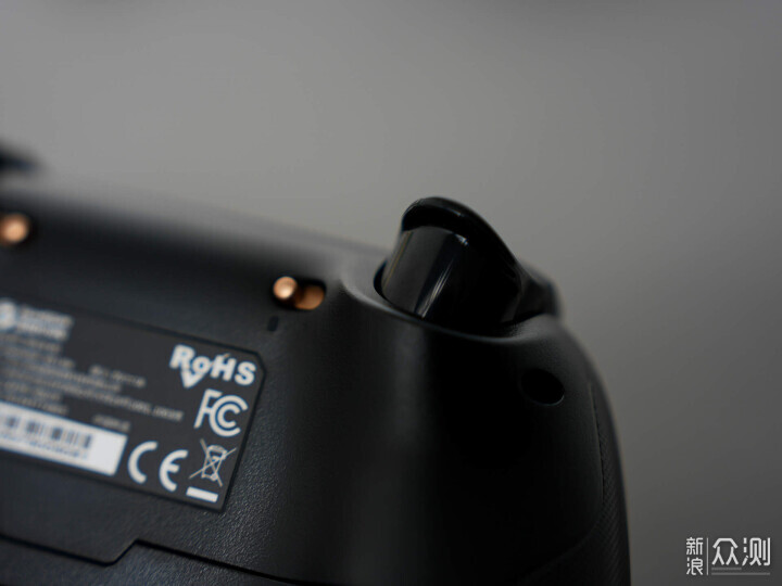 為了那句“小孩依舊”,我入手了這款冠軍手柄_新浪眾測