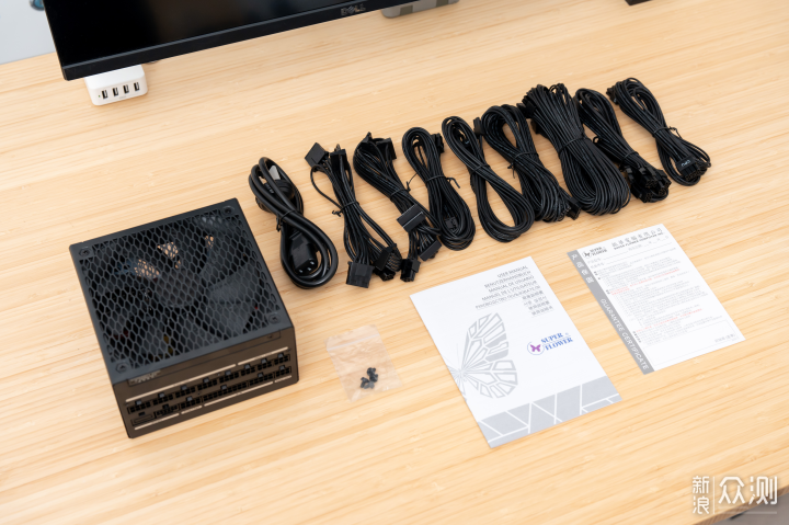 澎湃電力釋放:振華LEADEX III PE 1000W電源_新浪眾測