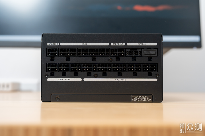 澎湃電力釋放:振華LEADEX III PE 1000W電源_新浪眾測