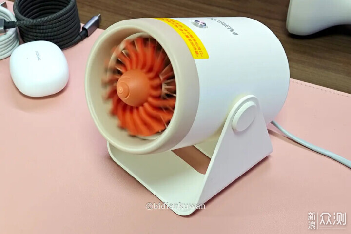 充電聽歌取暖:2025雙十一實用好物剁手指南_新浪眾測