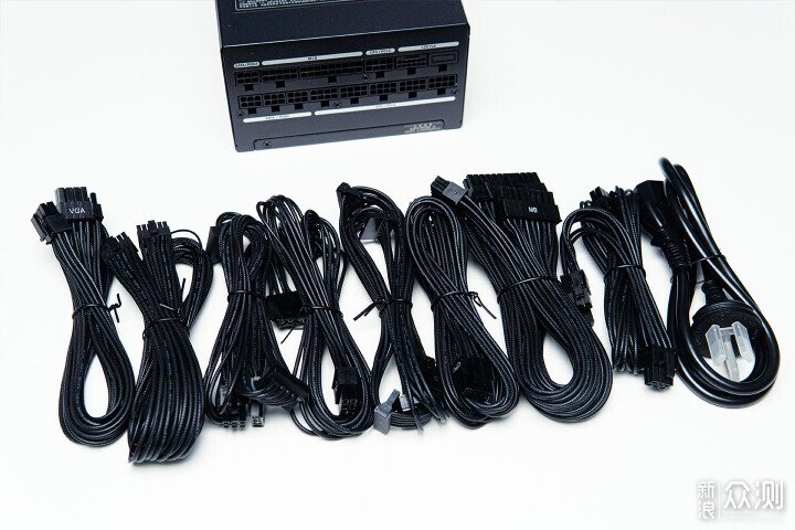 為4k遊戲準備，1.5W黑色MATX整機分享_新浪眾測