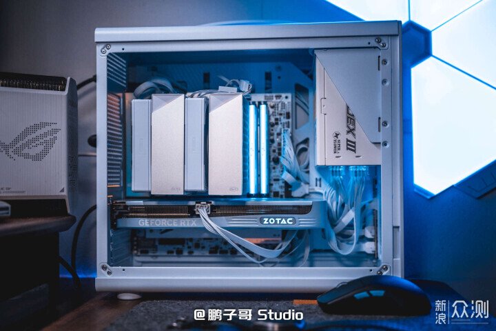 高顏值AI向白色主題裝機_新浪眾測