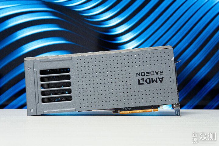 為4k遊戲準備，1.5W黑色MATX整機分享_新浪眾測