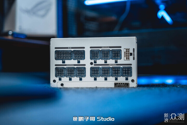 高顏值AI向白色主題裝機_新浪眾測