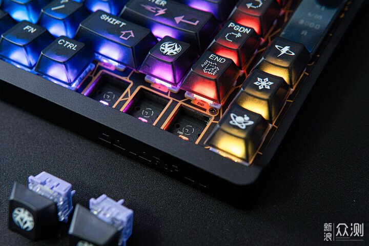 TMR磁軸鋁坨坨！七彩虹星馳87磁擎標準版上手_新浪眾測