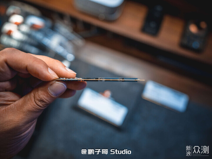 高顏值AI向白色主題裝機_新浪眾測