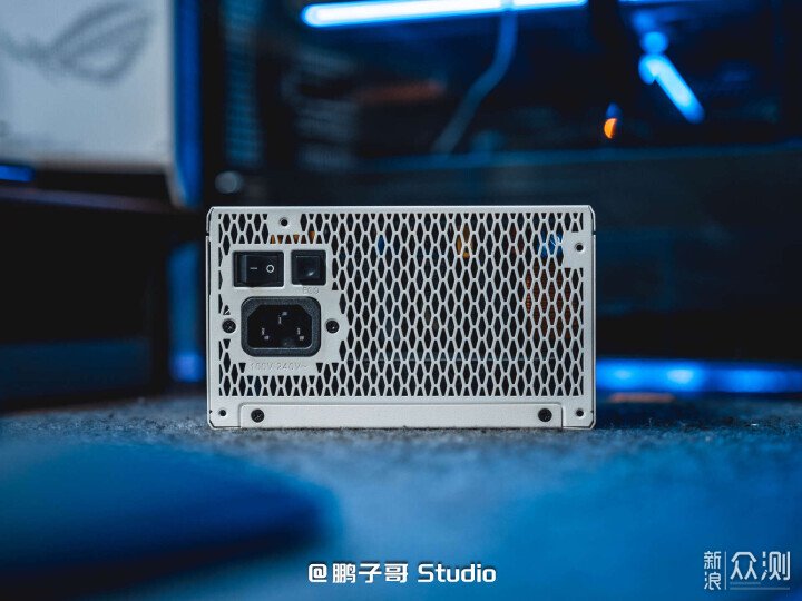 高顏值AI向白色主題裝機_新浪眾測