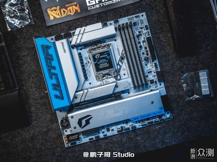 高顏值AI向白色主題裝機_新浪眾測