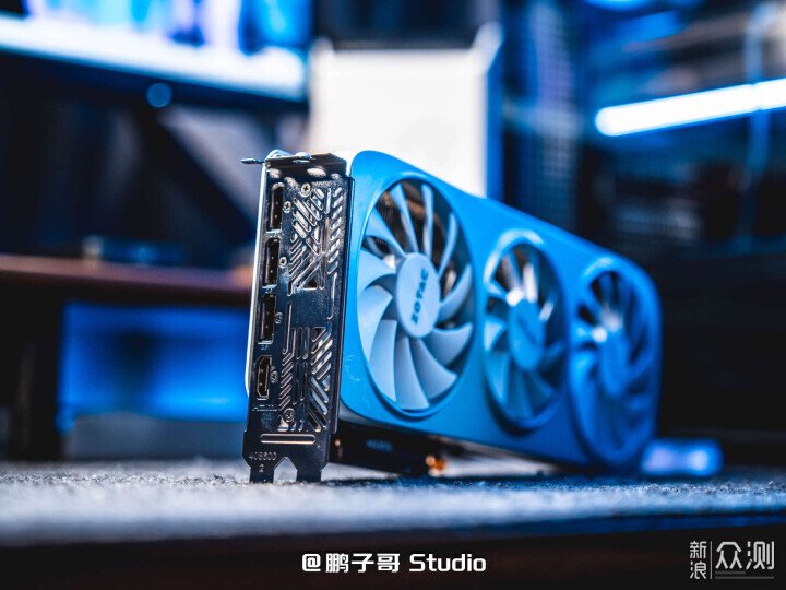 高顏值AI向白色主題裝機_新浪眾測