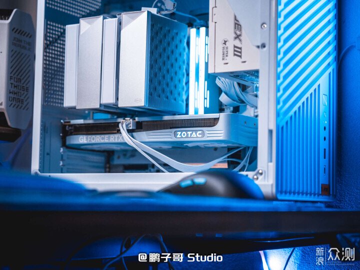 高顏值AI向白色主題裝機_新浪眾測