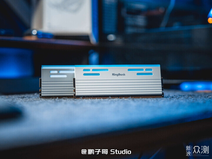 高顏值AI向白色主題裝機_新浪眾測