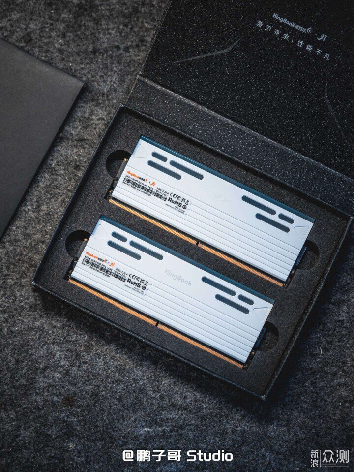 高顏值AI向白色主題裝機_新浪眾測