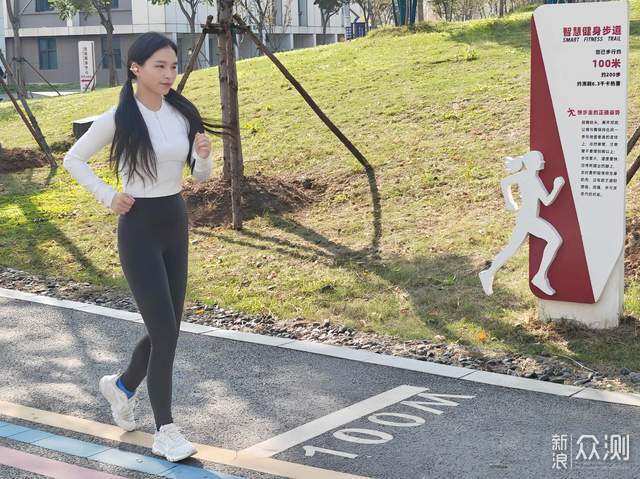 深度測評：這款彩屏開放式耳機怕不是要考研？_新浪眾測