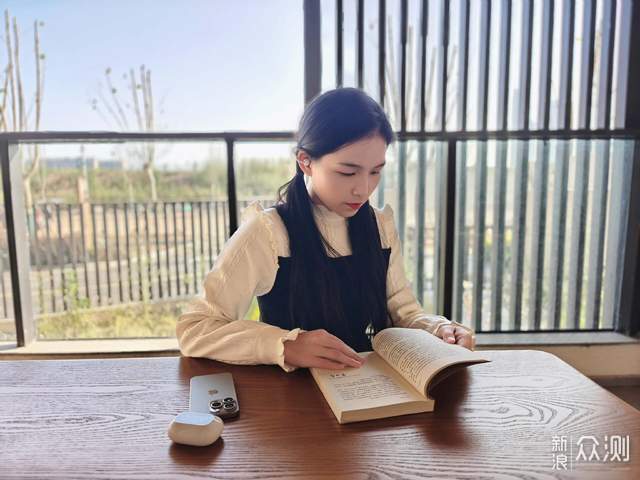 深度測評：這款彩屏開放式耳機怕不是要考研？_新浪眾測