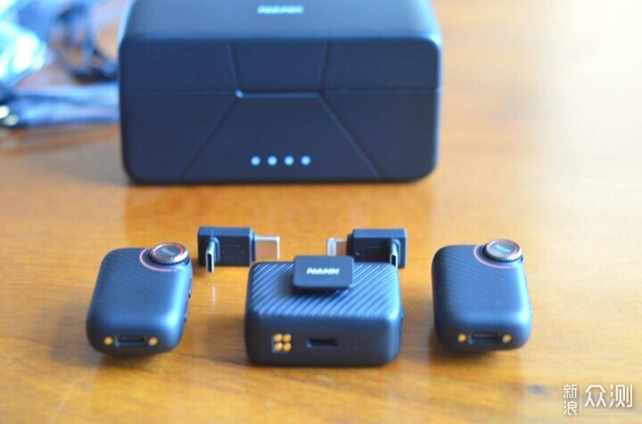 智能操控集一身，南卡Qmic領夾麥克風專業全能_新浪眾測