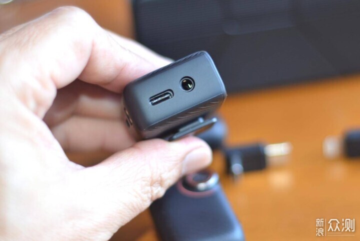 智能操控集一身，南卡Qmic領夾麥克風專業全能_新浪眾測