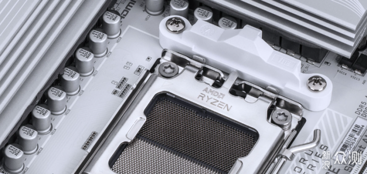 讓X3D CPU性能再爆發技嘉新品主板雙冰雕發力_新浪眾測