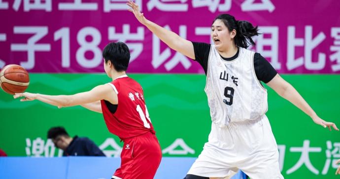 十五运｜决赛15投13中！“大宝贝”张子宇所向披靡，率山东U18女篮夺冠