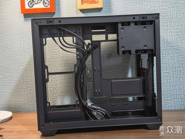 酷炫又冷靜！Asus海王星EVO裝機組合太香了_新浪眾測