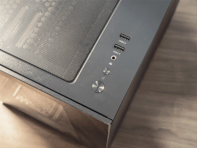 酷炫又冷靜！Asus海王星EVO裝機組合太香了_新浪眾測