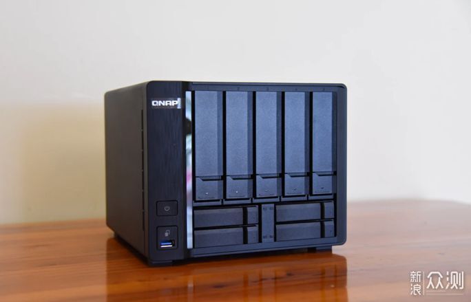 手搓瑪利歐機箱NAS——300元4盤位NAS分享_新浪眾測