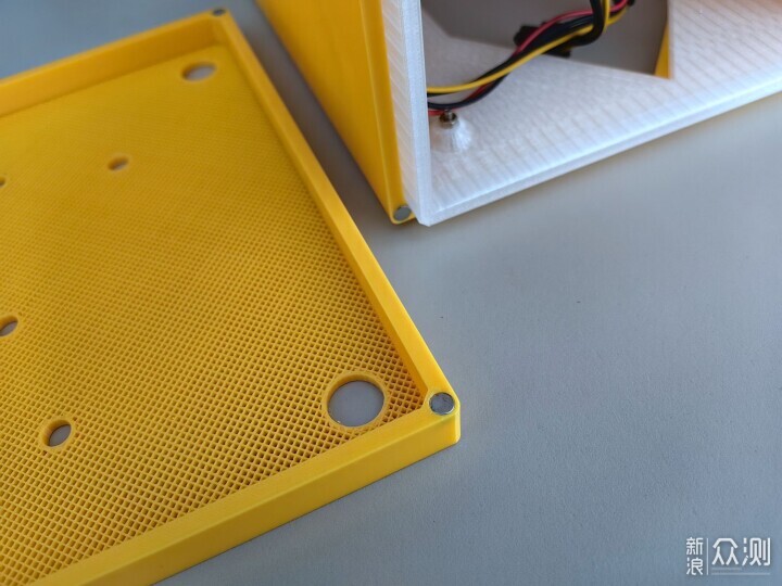 手搓瑪利歐機箱NAS——300元4盤位NAS分享_新浪眾測