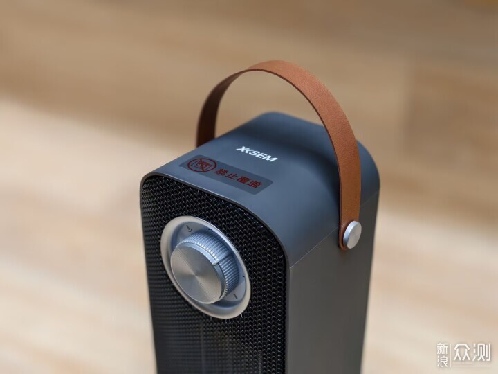 西聖Warm X立式暖風機，讓我告別工位冷板凳_新浪眾測