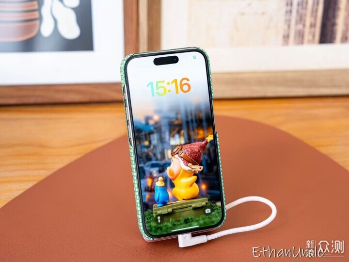 被誇爆的萬能充電寶—idmix 45W四合一充電寶_新浪眾測