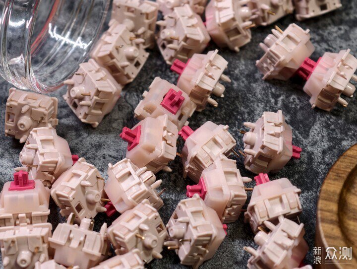 茶軸進化版？CHERRY花瓣軸上手體驗_新浪眾測