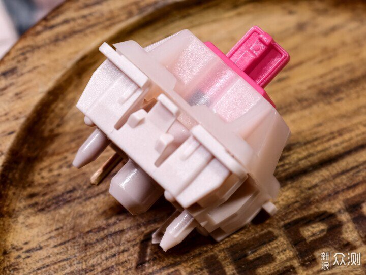 茶軸進化版？CHERRY花瓣軸上手體驗_新浪眾測