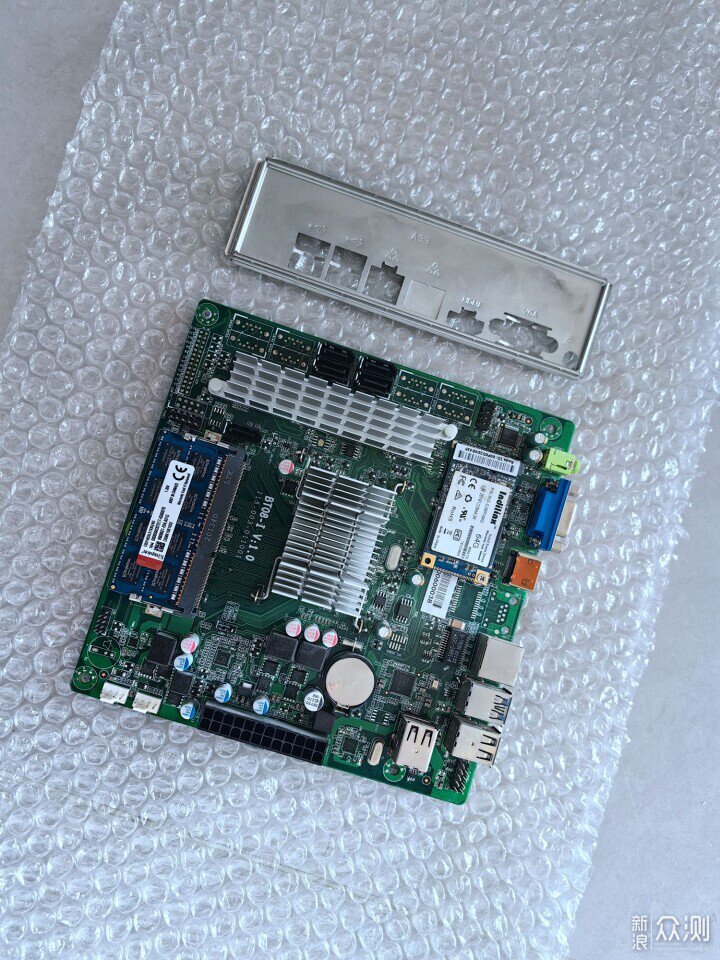 手搓瑪利歐機箱NAS——300元4盤位NAS分享_新浪眾測