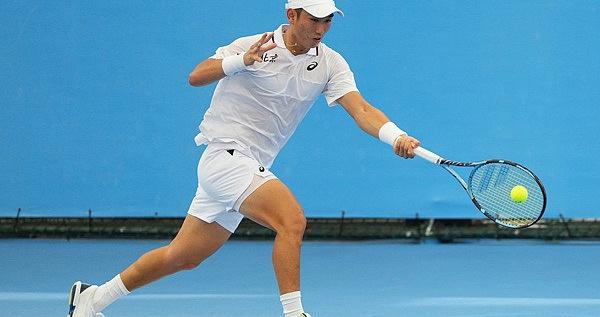 十五运｜网球单打赛场6比0“送蛋”频现，折射中国网球腰部球员发展困境