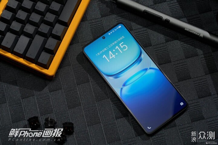 三款1500元檔Ultra手機種草,近期價格很不錯_新浪眾測